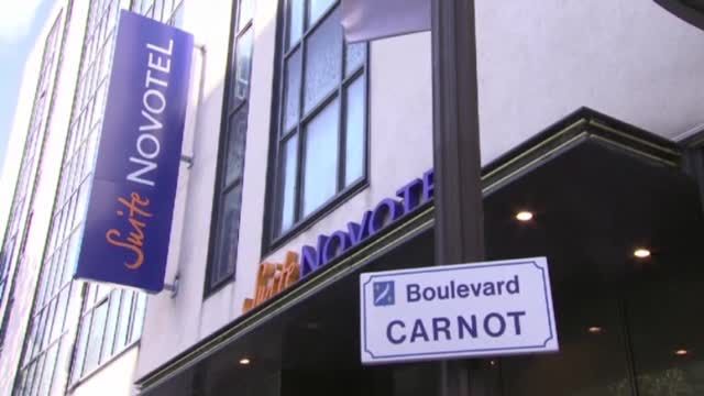 News video: $1 Million in Jewels Stolen at Cannes Film Fest